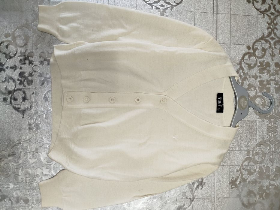 Продам детскую одежду для девочек.