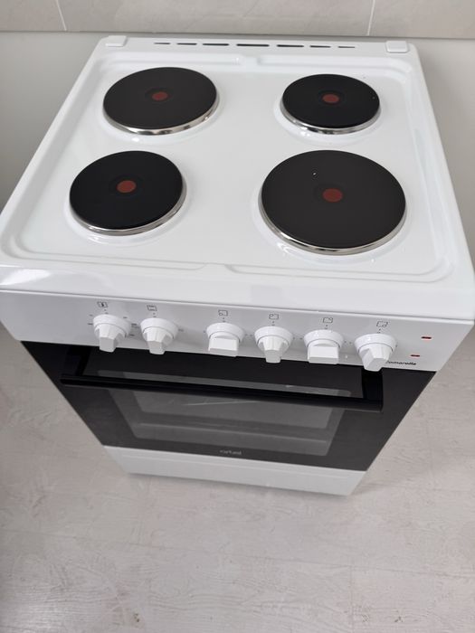 Электроплита абсолютно новая