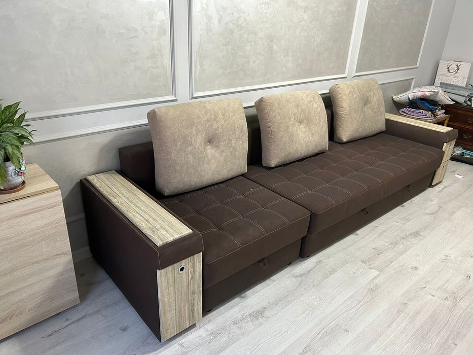 Продам диван в хорошем состоянии