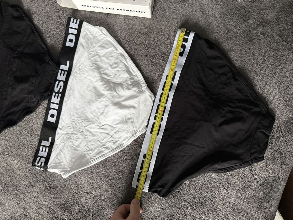 Diesel Umbr-Andre set 3 chiloti barbatesti alb-negru-negru cu logo marimea L noi originali