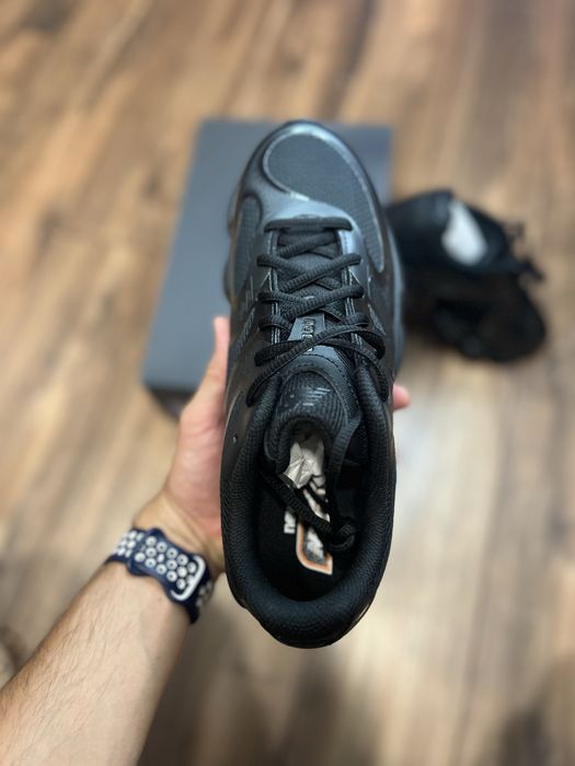 New Balance Abzorb  2000.  U2000 ETB