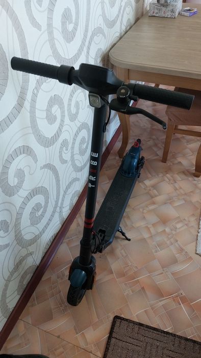 Продам Электросамокат TRIBE Himba Pro