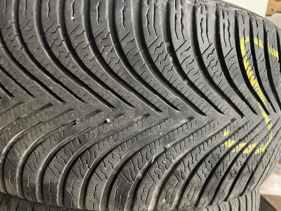Anvelope All season Michellin 215/55 R17