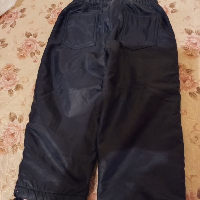 Vând 3 perechi pantaloni ski (schi) 1.5-3 ani