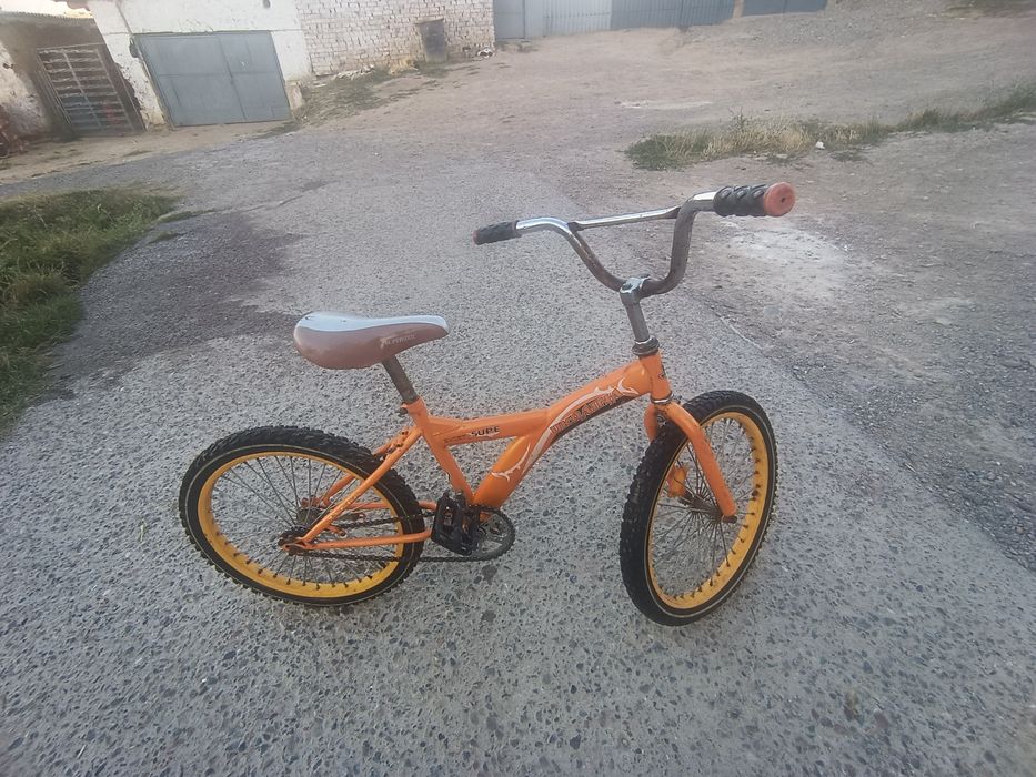 20 dyuymli Ukraina velosipedi sotiladi.
Holati yaxshi, hamma joyi i
