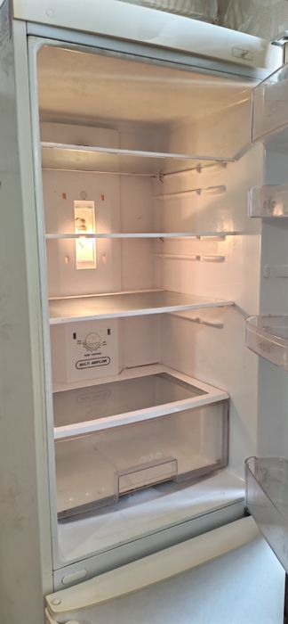 Продаю б/у холодильник