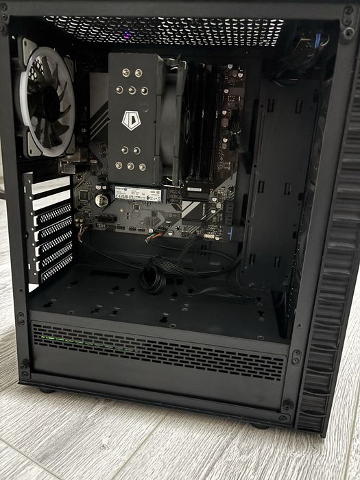 Ryzen 5 7500F, 16gb DDR5, Без Видеокарты