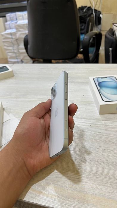 iPhone 15 128/79