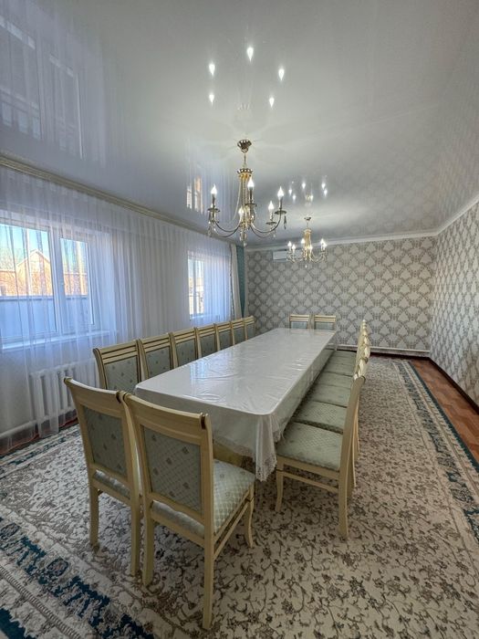 Продам гостевой стол со стульями