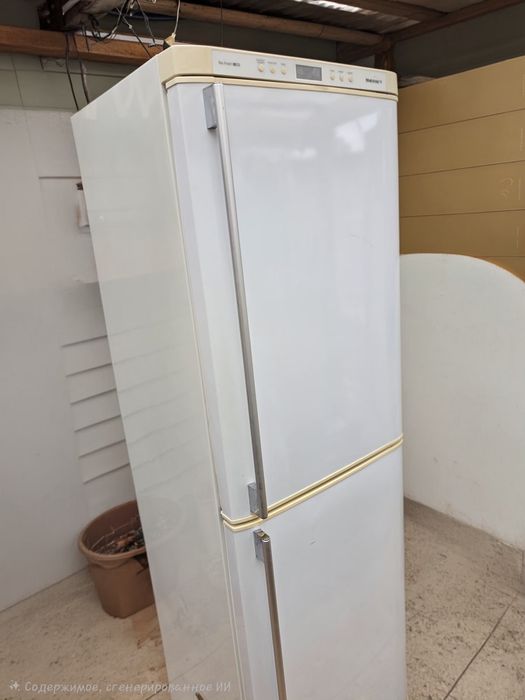 Холодильник  LG отличный