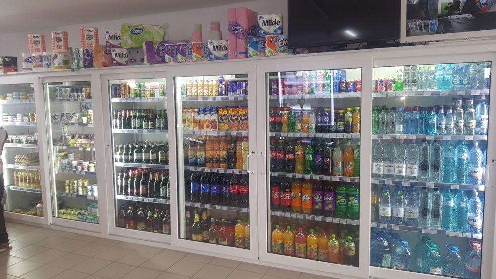Vitrina frigorifica din pvc cu sticla termopan si a.c