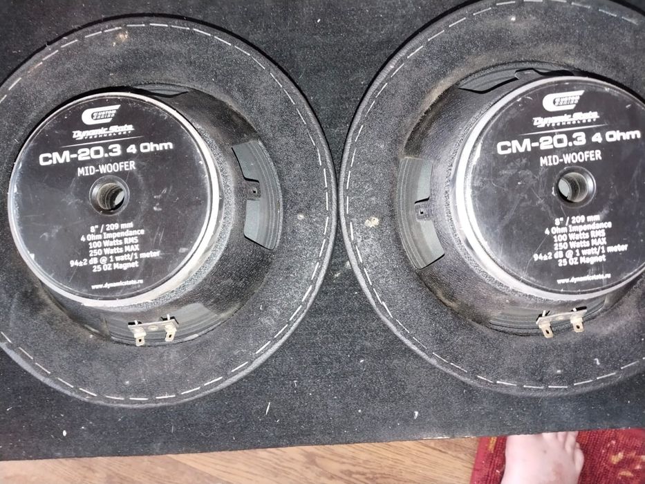 Продам саб и две колонки.