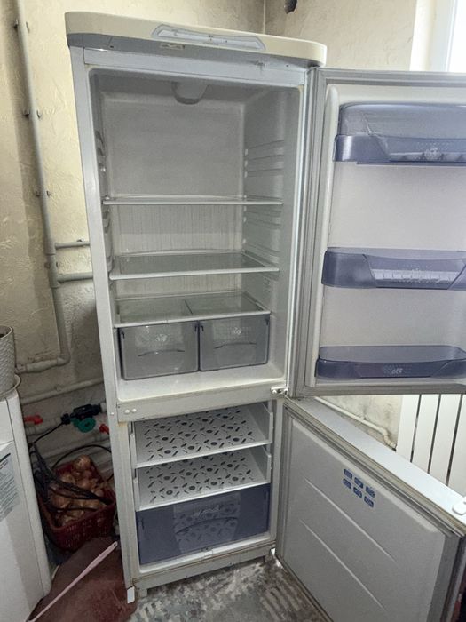 Холодильник бирюса