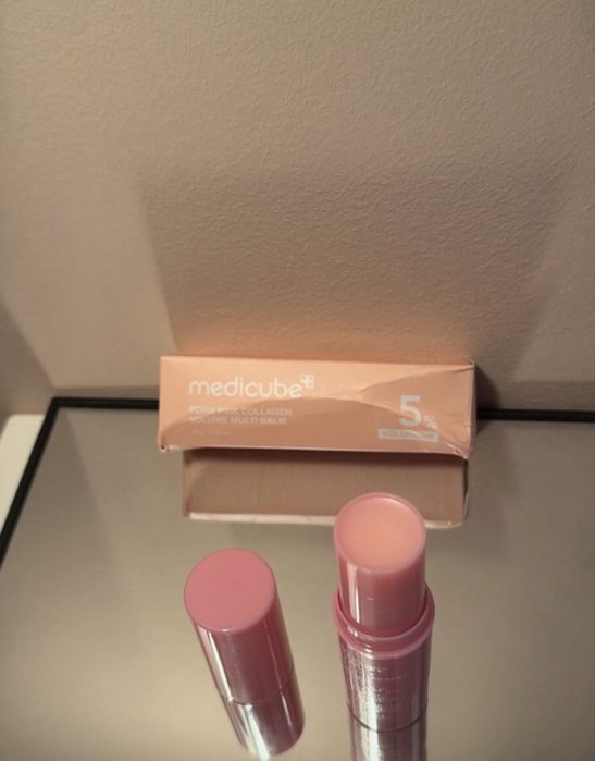 balsam stick pink collagen medicube