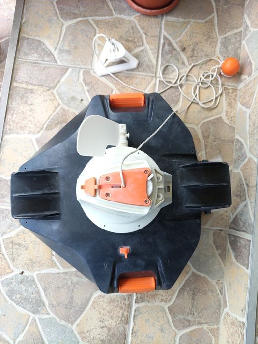 Robot curatare  piscina