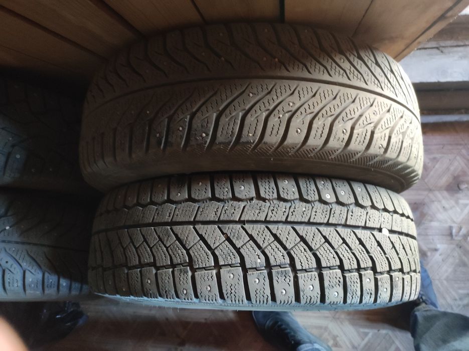 Продам зимние шины с дисками