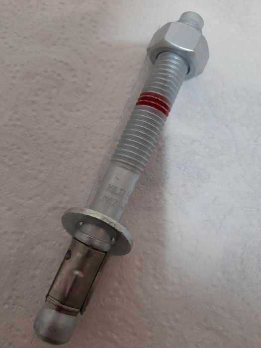 Анкерный болты hilti