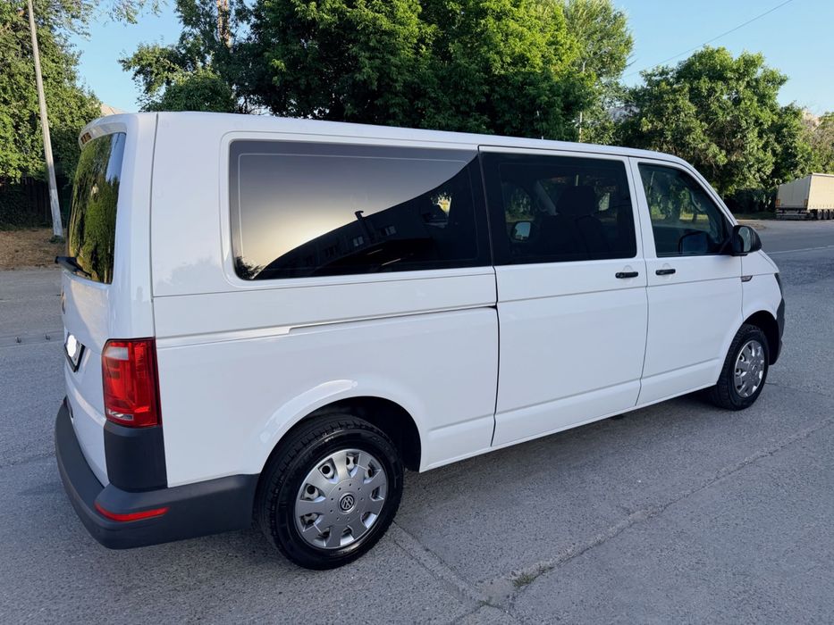 VOLKSWAGEN Transporter 2018 — imagine 4