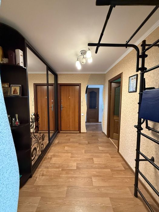 Продам 3 комн.квартиру