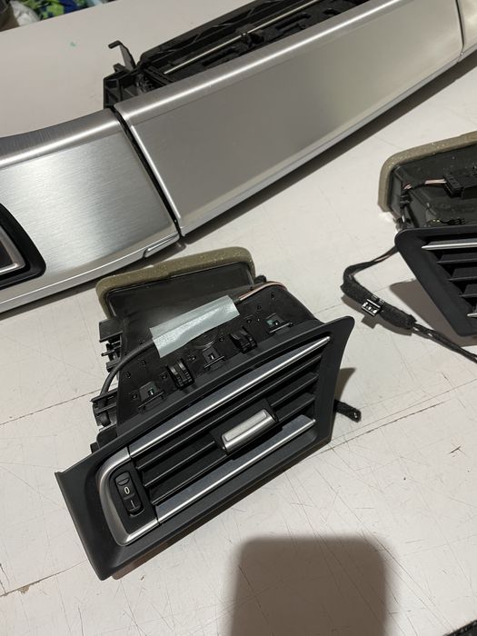 Trimuri grile aerisire bmw seria 7