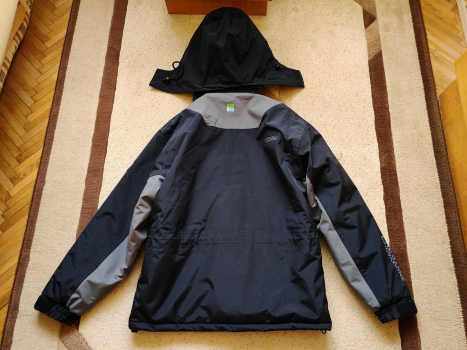 Vând costum de iarna Preston Celsius.