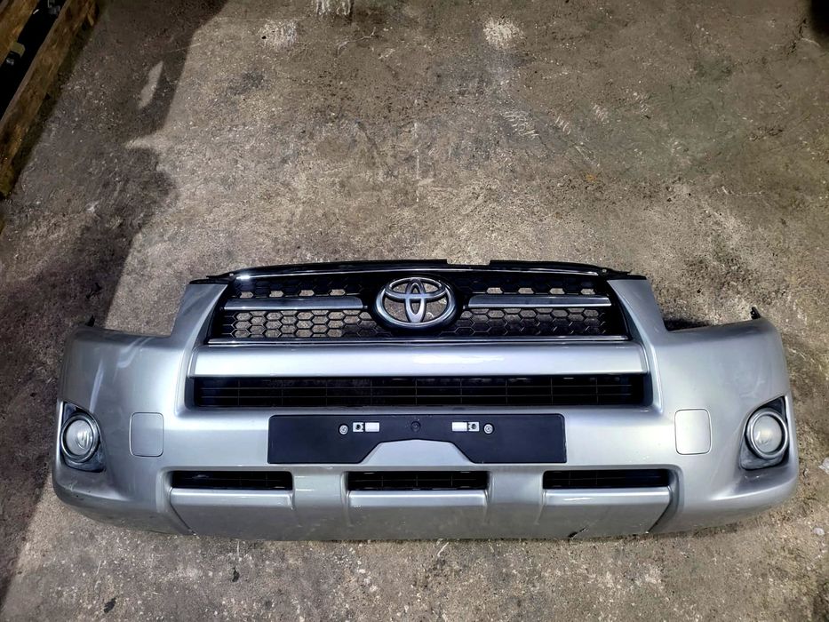 Бампер Toyota RAV 4