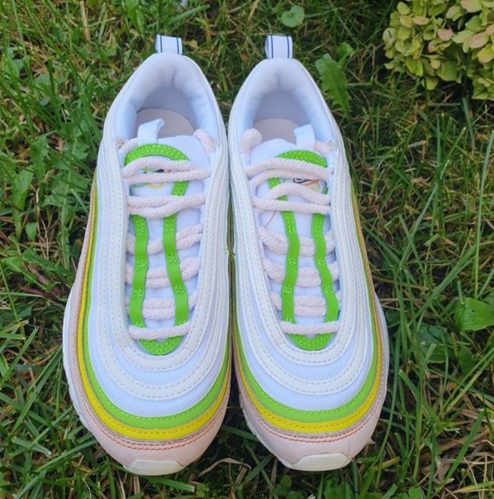 Sneakers Nike Air Max 97 mărime 36.5 si 37.5
Love marime 36.5 si
Love marim6.5 si