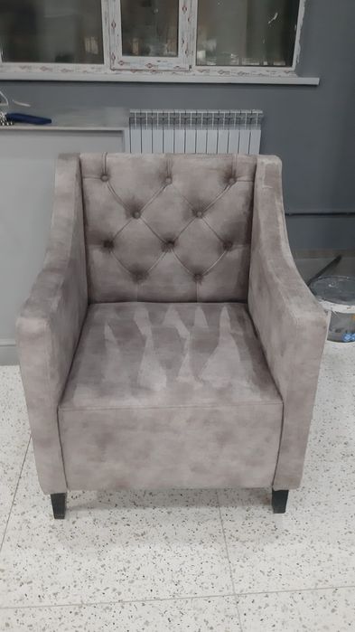 Продам кресло-стулья для кафе