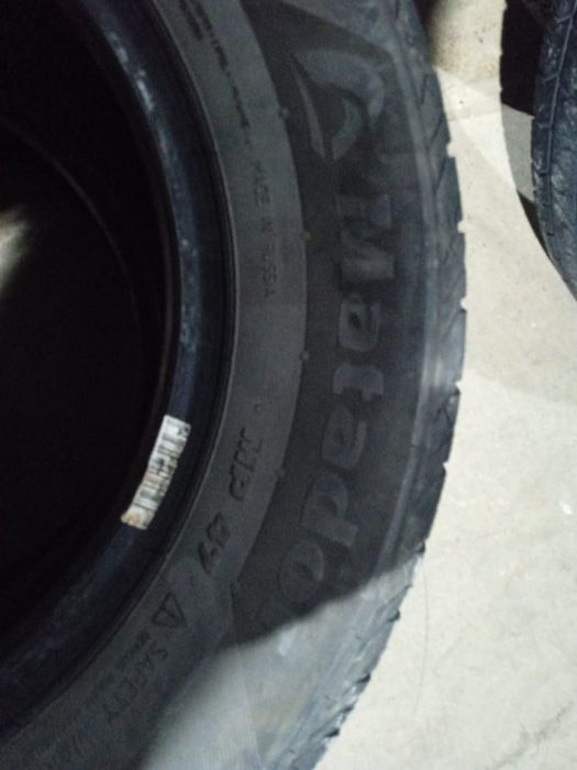 Продам 2 шины летние