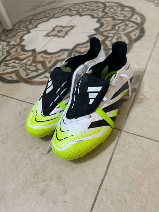 Продам оригиналные бутсы Adidas Predator League