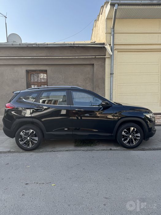 Tracker 2023 Premier