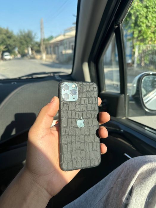 iPhone 11 pro 256gb 72% (polni radnoy)