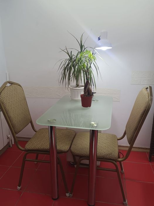 Сдам место для мастера маникюра