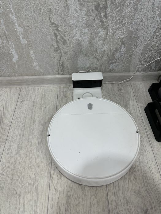 Продается робот пылесос