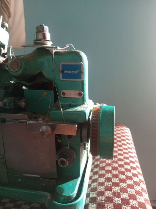 averlok tikuv mashinkasi