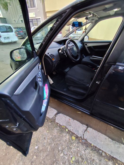 Vând Citroen C4 Picasso