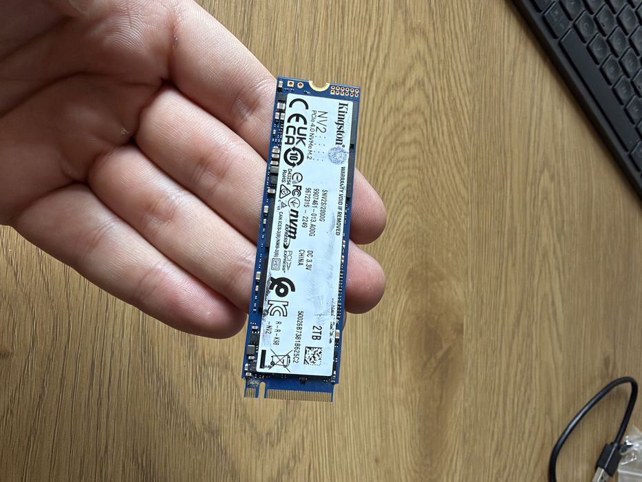2TB nvme kingston + cadou nvme enclosure adapter