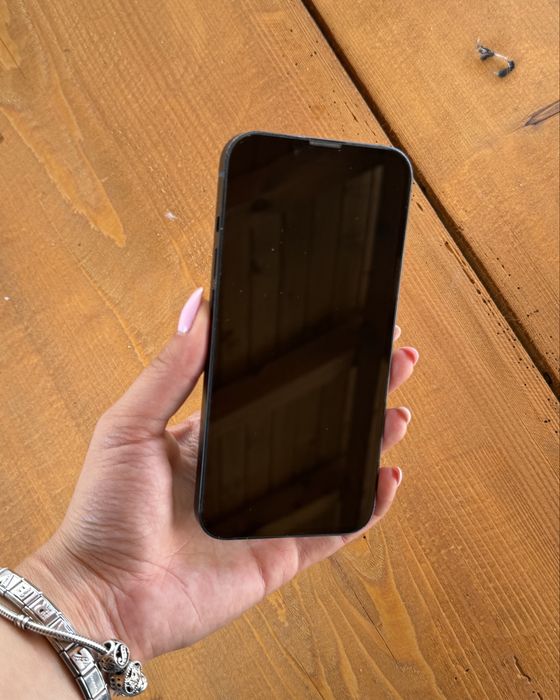 Iphone 14 в много добро състояние
