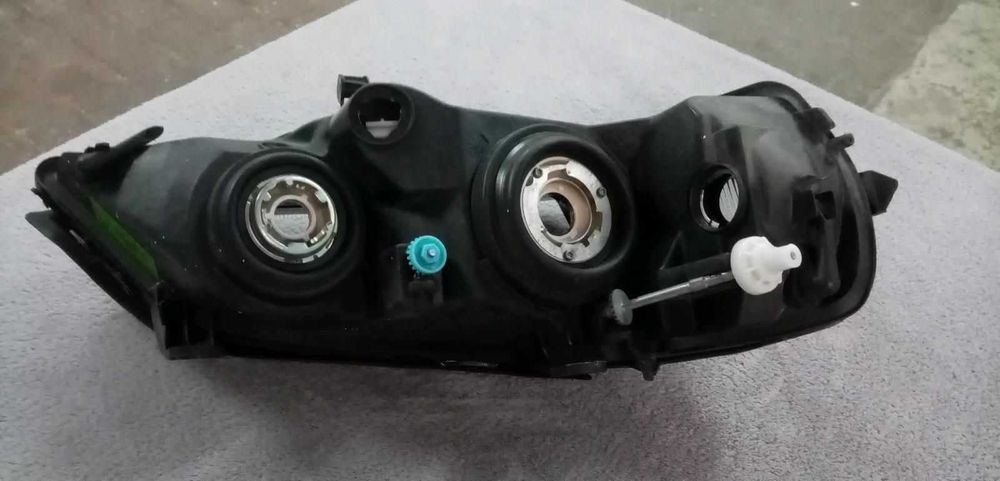 Far Stanga Dreapta Opel Astra G/ Coupe/ Combi/ Classic/ Bertone