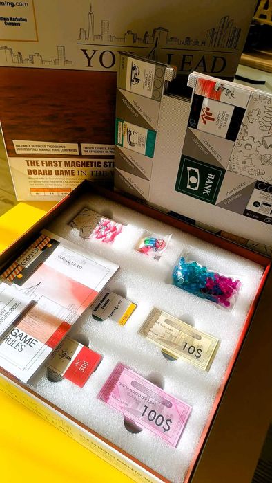 Настолна игра You Lead