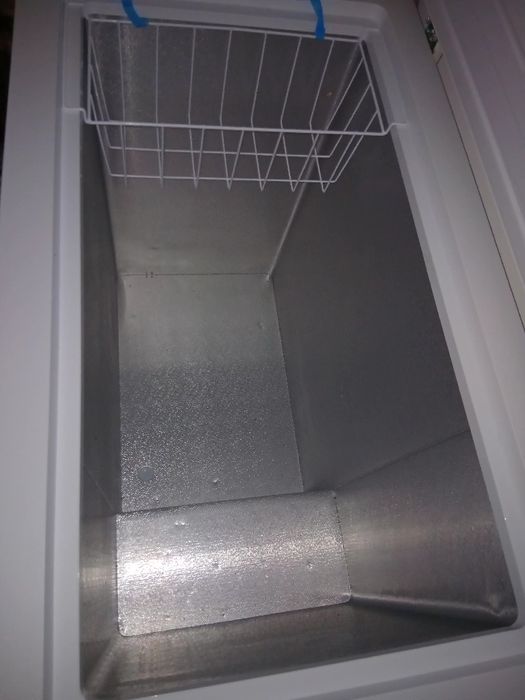 Lada frigorifica Candy noua 10 ani garanție