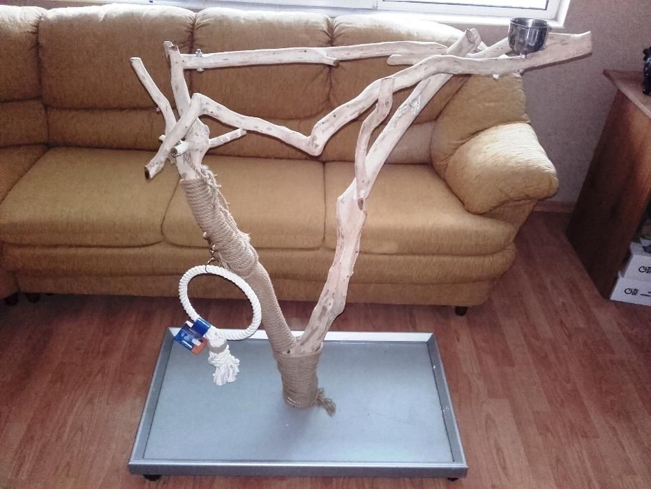 Стойка, Волиера, Кафез за папагали