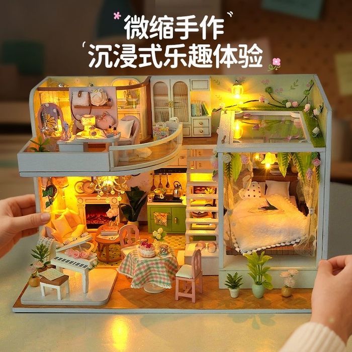 Миниатюрный кукольный домик-конструктор “Flower Space” с подсветкой