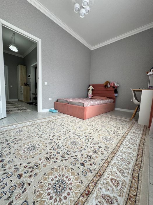 Продам ковер две дорожки