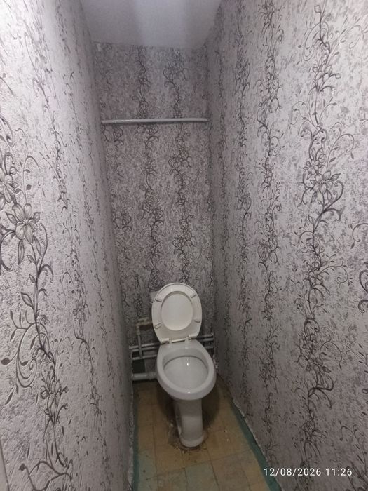 1 xona 2 xona qilingan 3 etaj kvartira sotiladi