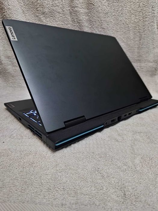 Laptop Gaming Lenovo IdeaPad Gaming 3 15IAH7