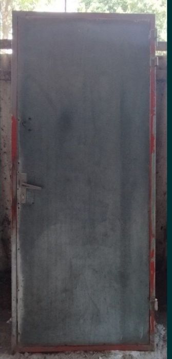 Temir eshik razmeri sotiladi