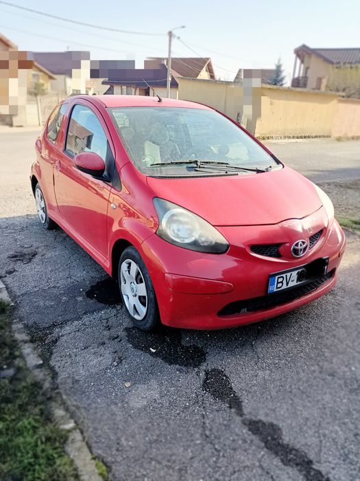 Vând Toyota Aygo