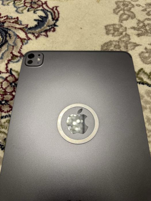Ipad m4 pro aybi rasmda