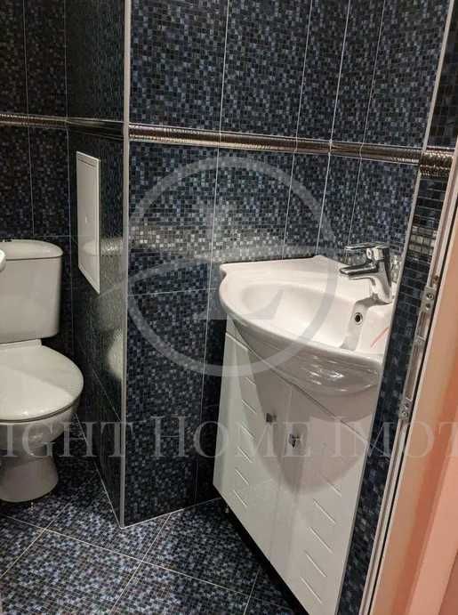 Продава се Многостаен апартамент в Пловдив, Кючук Париж - 100 кв.м за 1970 €/кв.м - Снимка #14